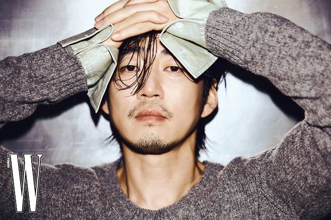 윤계상, 강렬한 화보 공개 (사진 제공 = W KOREA)