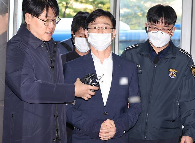 임성근 전 해병대 1사단장이 포렌식 참관을 위해 28일 서울 서초구 이명현 순직해병 특별검사팀에 출석하고 있다. 연합뉴스