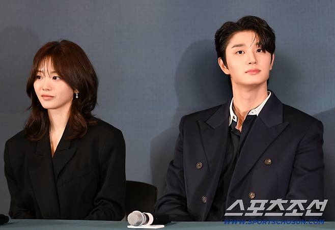 영화 '최종면접' 언론배급시사회가 28일 서울 용산구 한강로동 CGV용산아이파크몰에서 열렸다. 조이현, 김재원이 인터뷰를 하고 있다. 용산=박재만 기자 pjm@sportschosun.com/2026.10.28/