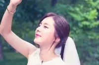 열애설 나오자 소속사는 부인했는데 본인은 쿨하게 인정한 여배우, 결혼까지 이어진 최근 근황